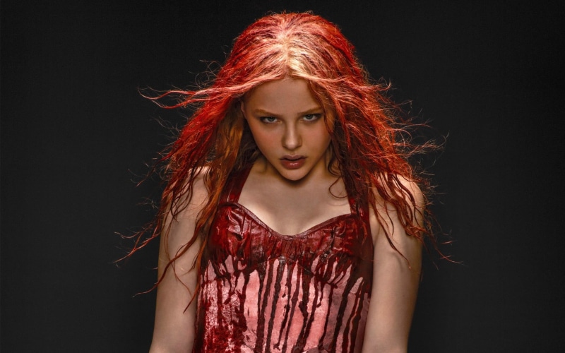 beautiful woman, dyed hair, moretz, 1080P, chloe, red, beauty, wet hair, teenager, Chloë Grace Moretz, human hair, actress, black background, adult, one person
