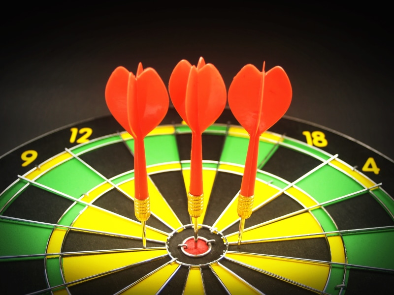 arrow, skill, target, target shooting, dart, hit, eye, aiming, sport, shape, game, goal, leisure, 2K, play, indoors, multi colored, yellow, success, close-up