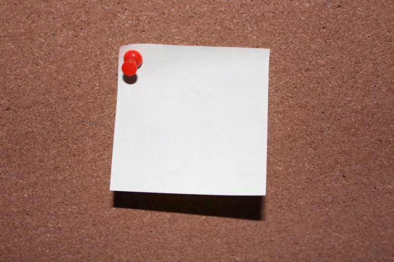 white color, message, 5K, office supply, paper, reminder, straight pin, textured, cork wall, pinning, red, bulletin board, pin, post it, time, blank, empty