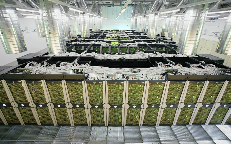 network, in a row, empty, arrangement, built structure, black, abundance, indoors, absence, transportation, seat, day, aisle, side by side, metal, 2K
