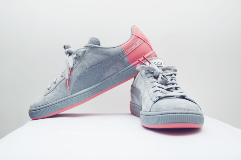 shoelace, personal accessory, cut out, dove, lace - fastener, sneakerhead, sports shoe, sneakers, pair, no people, still life, ice skate, two objects, ice-skating