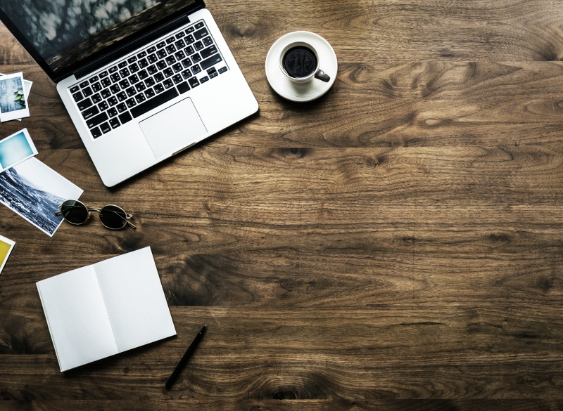 lance, hand, coffee, drink, indoors, casual, cafe, coffee - drink, refreshment, still life, blank, leisure, internet, journalist, aerial, high angle view