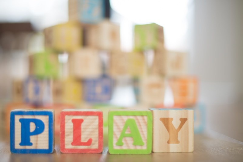 surface, cube, leisure, beige, l, decors, selective focus, y, letters, playful, game, order, preschool, symbol, group of objects, alphabet, field, table