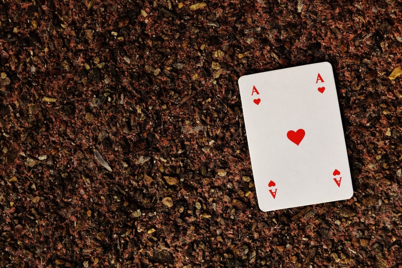surface, win, cards, card, opportunity, no people, ace, pik, arts culture and entertainment, heart, leisure games, 5K, leisure activity, poker - card game
