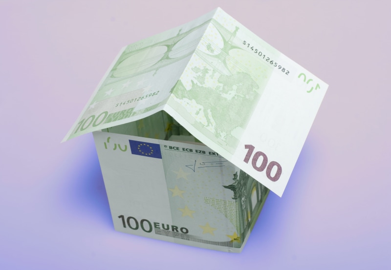 financing, euro, paper, western script, purchase, 2K, buy, investment, still life, mortgage, expense, concept, finance, studio shot, invest, economy, real