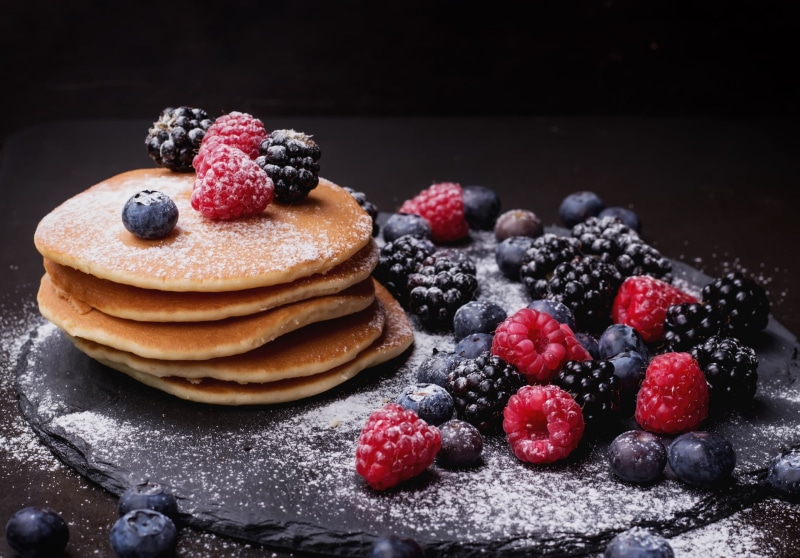 dessert, healthy eating, 2K, baked pastry item, sweet, raspberry, berries, close-up, food, blackberry - fruit, food and drink, baked, indoors, cake, pancake