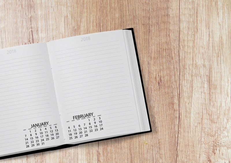 note pad, 2018, white, black, 2K, information, open book, notes, know, no people, table, to do, studying, wood - material, day, dates, notebook, communication