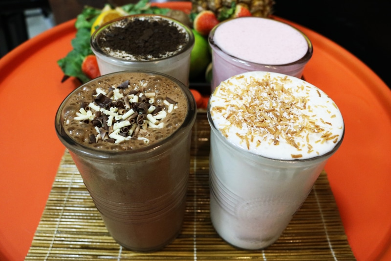 food, freshness, no people, Chocolate, drink, nutrition, ready-to-eat, Cream, drinking glass, drinking, shake, healthy, indoors, focus on foreground, sweet