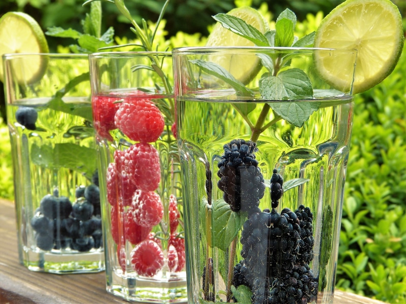 strawberry, frisch, glass, container, sugar-, green Color, healthy, freshness, bless you, filled, drinking, raspberry, in clear, nature, red, organic, refreshment