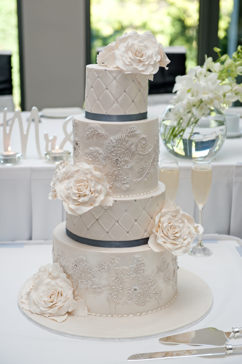 event, tier, tiered, elegance, icing, temptation, wedding, white color, reception, white, wedding cake, freshness, 2K, dessert, life events, delicious