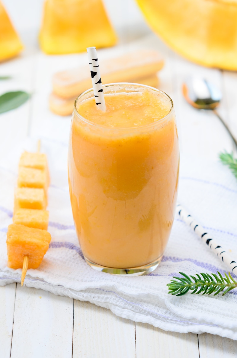 drink, wood - material, drinking, food, straw, ready-to-eat, food and drink, healthy eating, juice, tray, no people, garnish, fruit, delicious, inside