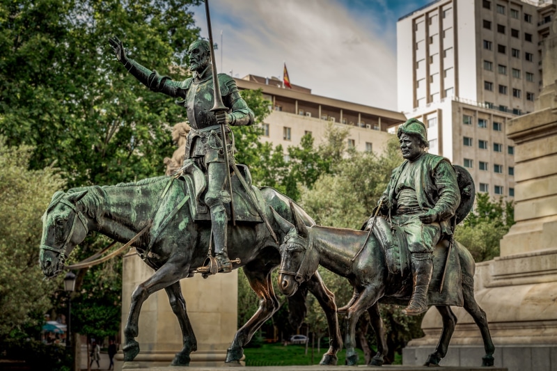 human representation, livestock, sculpture, 5K, built structure, mammal, art and craft, spanish, representation, landmark, horse, day, building exterior