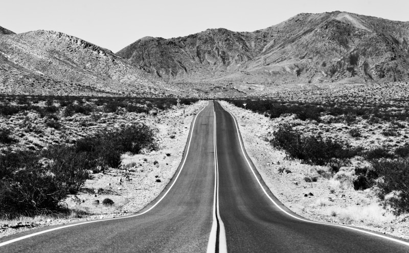 diminishing perspective, outdoors, vanishing point, tranquility, 5K, scenics - nature, united states, direction, s, death, no people, asphalt, Death Valley National Park