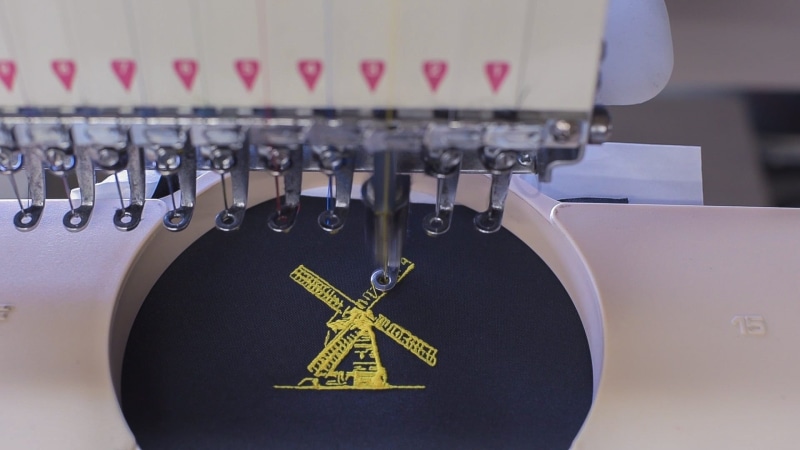 machine embroidery, focus on foreground, textile, film industry, machinery, music, 1080P, embroidery machine, arts culture and entertainment, equipment