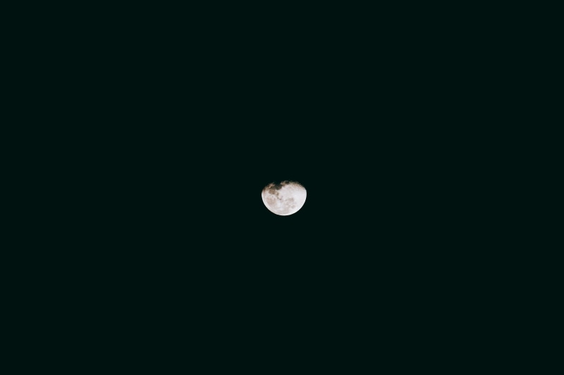shape, idyllic, copy space, sky, night, beauty in nature, clear sky, 4K, white, manchas, beautiful, astrology, luminosity, space and astronomy, moonlight