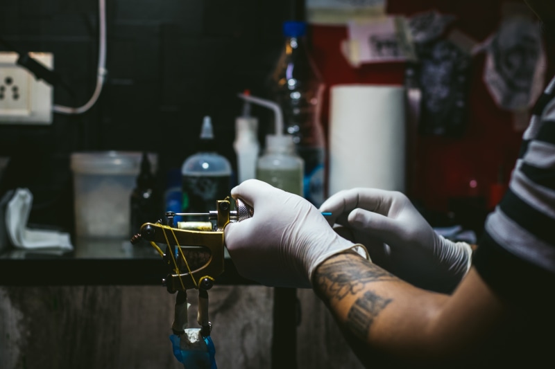 arm, body, small business, occupation, sterile, body part, needle, man, business, tattoo, repairing, tattooing, create, technology, human hand, technician