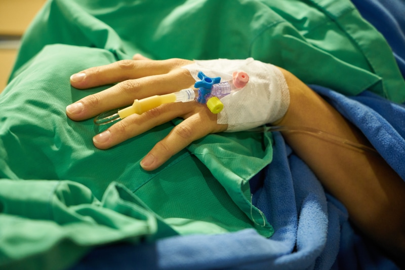 finger, people, doctor, serum, surgeon, first aid, medicine, occupation, medical procedure, human hand, medical condition, hospital, blood, life, care