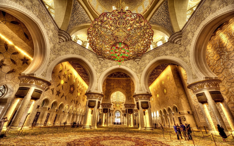 imported, zayed, munich, swarovski, millions, chandeliers, faustig, germany, interior, contain, 2K, sheikh, crystals, mosque, grand, seven, company