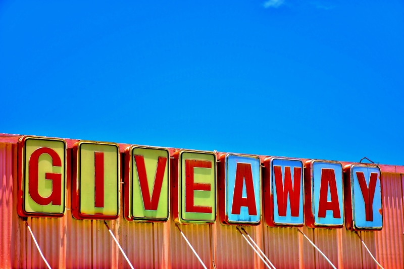 architecture, consumerism, single word, nature, text, business, western script, 5K, red, low angle view, copy space, signage, sky, giveaway, blue, clear sky