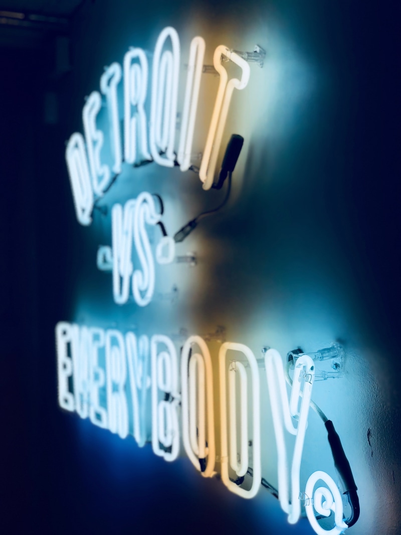 detroit, lights, communication, night, western script, glowing, signage, studio shot, light, neon, sign, lighting equipment, close-up, 4K, capital letter