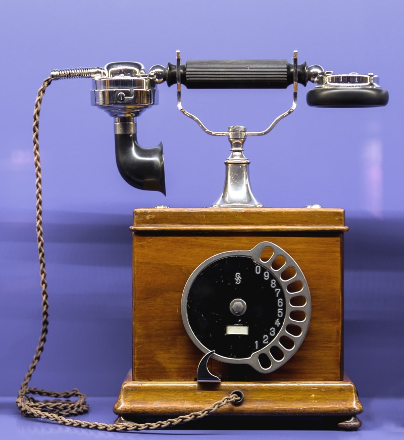 close, retro Styled, indoors, antique, technology, no people, old-fashioned, communication, landline phone, cradle, global communications, hub, connection