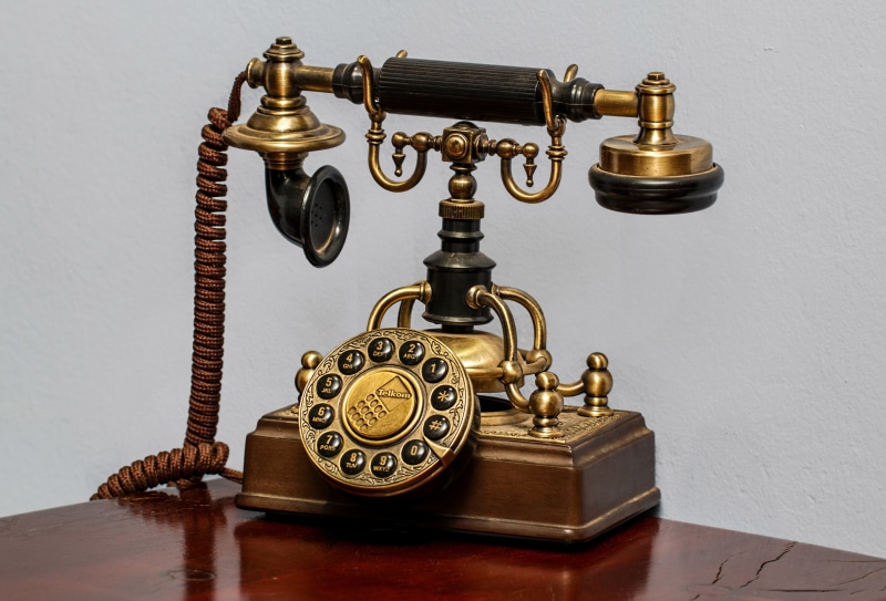 connection, Classic, close-up, no people, old, form of communication, nostalgia, Telephone, single Object, table, photos, classic telephone, rotary Phone