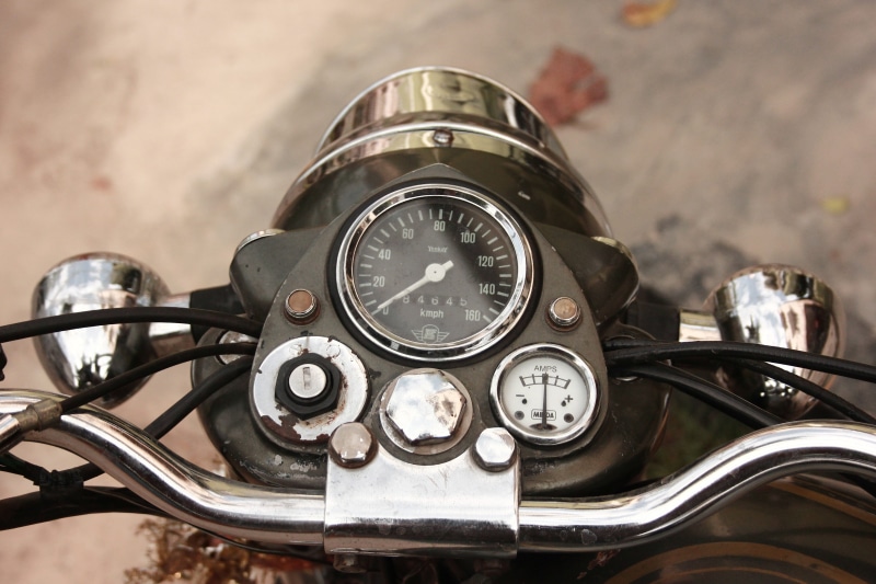 panel, day, motorbike, fun, transport, adventure, close-up, ride, 5K, engine, travel, racing, instrument, metal, silver colored, no people, motorcycle
