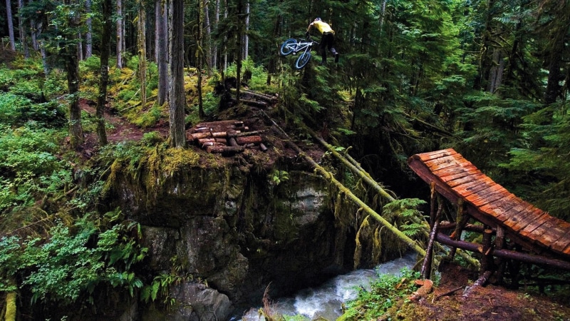 bicycle, daredevil, mountain, ramp, sports, 1920x1080, mountain bike, bike, brown, wooden, biker, 1080P