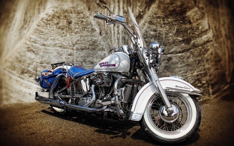 sunlight, stationary, outdoors, 720P, metal, davidson, headlight, mode of Transport, cultures, chrome, speed, machinery, retro Styled, close-up, adventure