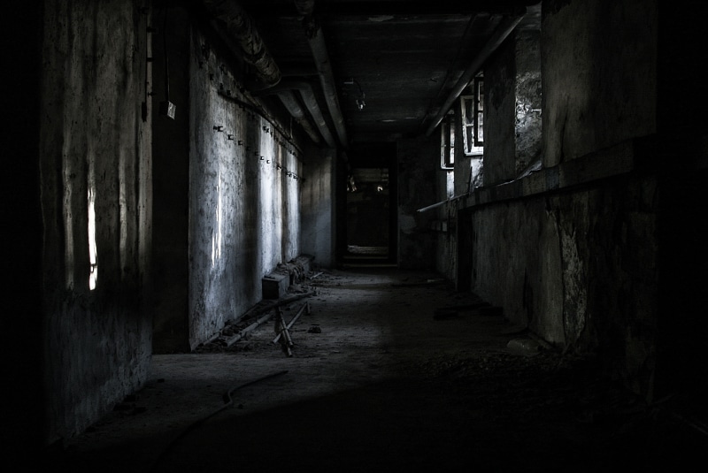 arcade, horror, lost places, spooky, building, messy, old, wall - building feature, abduction, corridor, escape, 2K, day, gloomy, empty, obsolete, the way forward