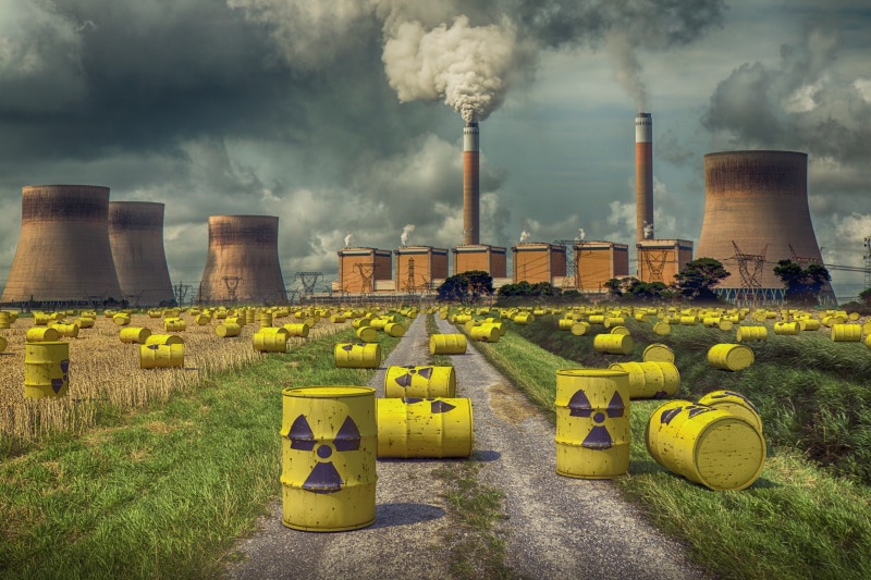 5K, environmental issues, emitting, industry, sky, smoke - physical structure, smoke stack, pollution, energy, built structure, no people, building exterior
