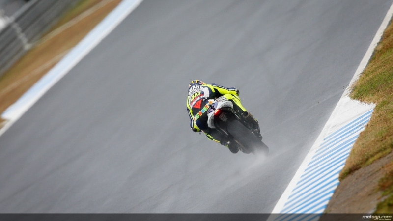 sports race, skill, Moto GP, full length, mode of transportation, competition, 720P, people, extreme sports, riding, helmet, sports equipment, high angle view