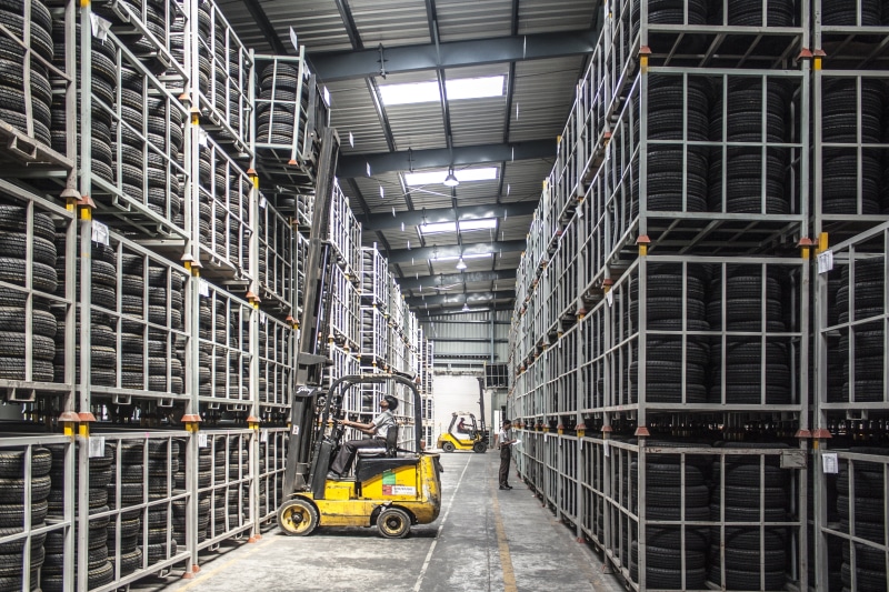 aisle, black, factory, vehicle, 4K, operator, driving, warehouse, storage Room, package, domestic room, industry, worker, business, storage, storehouse