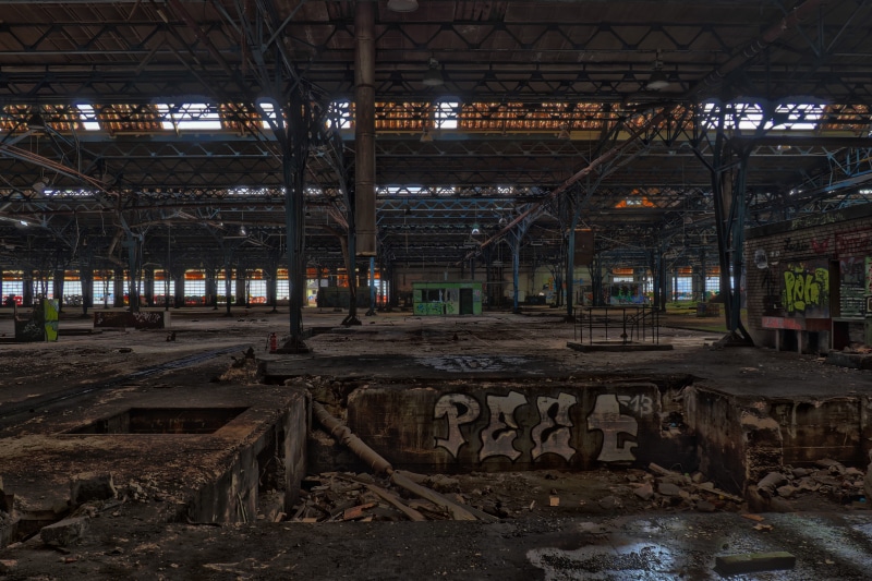 old building, old factory hall, rust, damaged, railway depot, maschinenhalle, metal industry, industry, transience, void hall, window, no people, break up