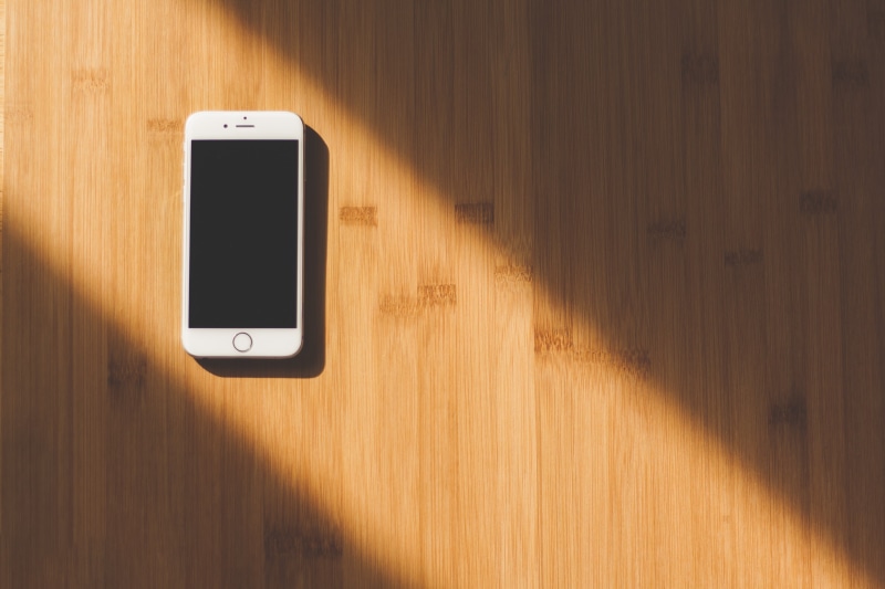 surface, business, copy space, close-up, mobile, wood, no people, day, cell phone, wooden, wireless technology, silver, electrical equipment, communication
