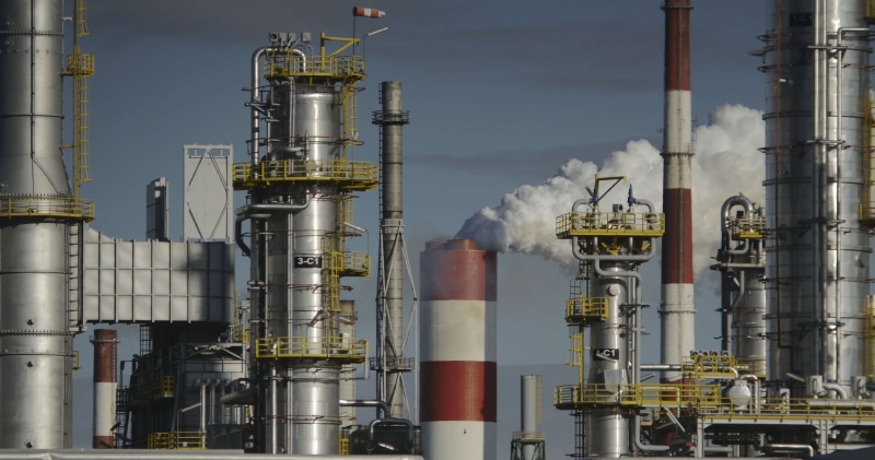 smoke, oil industry, sky, environmental issues, fumes, architecture, silver colored, outdoors, complexity, smoke stack, poisonous, technology, fuel and power generation