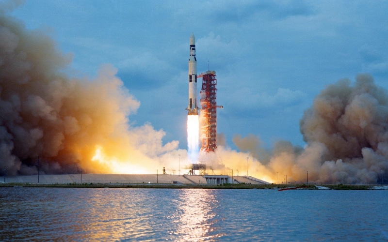 space exploration, air pollution, environment, environmental issues, space travel vehicle, industry, technology, fire - natural phenomenon, taking off