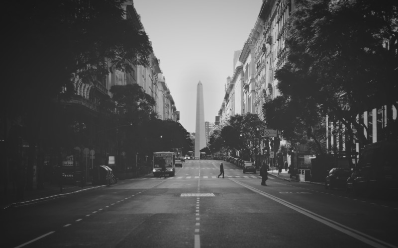 city, land vehicle, 4K, motor vehicle, building exterior, diminishing perspective, argentina, road marking, architecture, street, outdoors, baires, the way forward