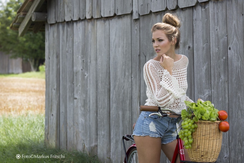 blonde, vegetable, one person, young women, blond hair, white, face, 720P, food, fruit, young adult, women, grapes, leisure activity, Markus Fritschi