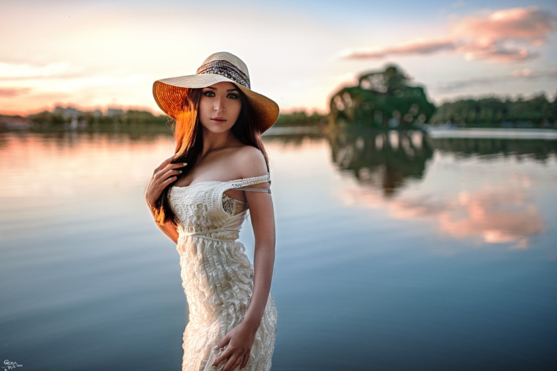 spaghetti, young adult, portrait, beautiful people, outdoors, water, 1080P, white, curvy, women, brunette, beautiful woman, standing, teenager, clothing