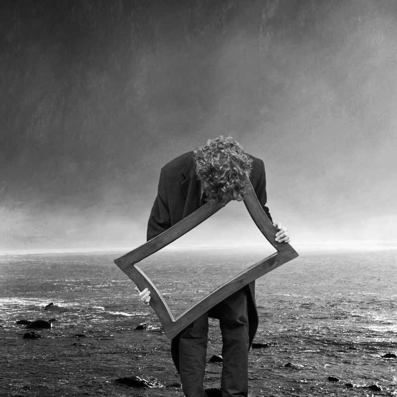 leisure activity, sea, nature, beauty in nature, fog, reflection, scenics - nature, dark, infinite, boy, lifestyles, fear, day, full length, alone, mirror
