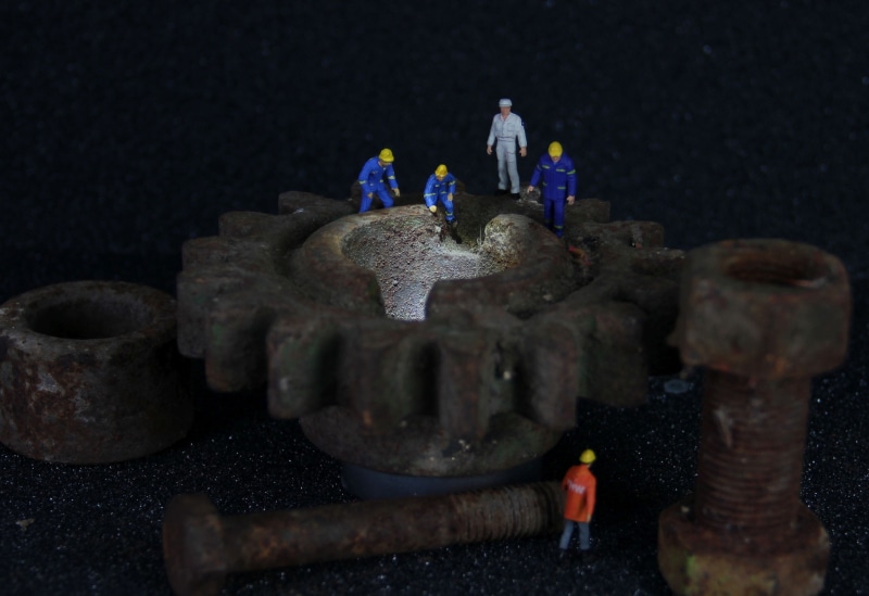 thw, mite, work clothes, miniature figure, figurine, workers, model construction figure, machine, miniature figures, drive shaft, people, human representation