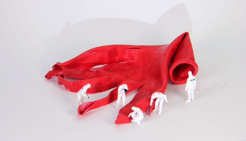 miniature figure, red, miniature figures, shredded, hygiene, mystery, forensics, white background, security, copy space, balloon, white color, water, art