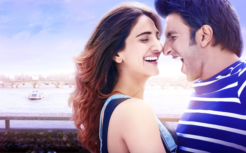 couple - relationship, smiling, romanse, white, two people, beautiful woman, women, young women, new, positive emotion, shirt, bolllywood, vaani kapoor