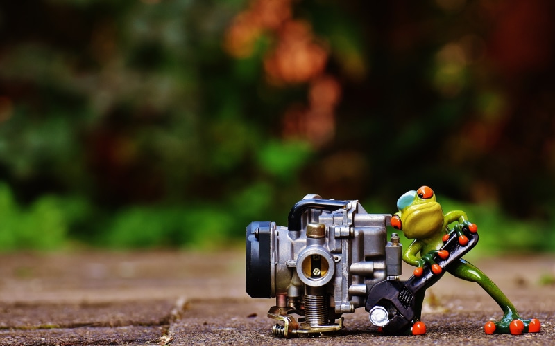 screwdrivers, frogs, cute, photographic equipment, repair, close-up, frog, wrench, lens - eye, figure, camera, day, filming, photographing, industry, mechanic