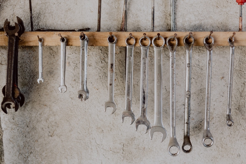 hand tool, set, open, tools, end, spanner, garage, arrangement, metal, indoors, fix, side by side, repair, mechanic, tool, group of objects, screwdriver