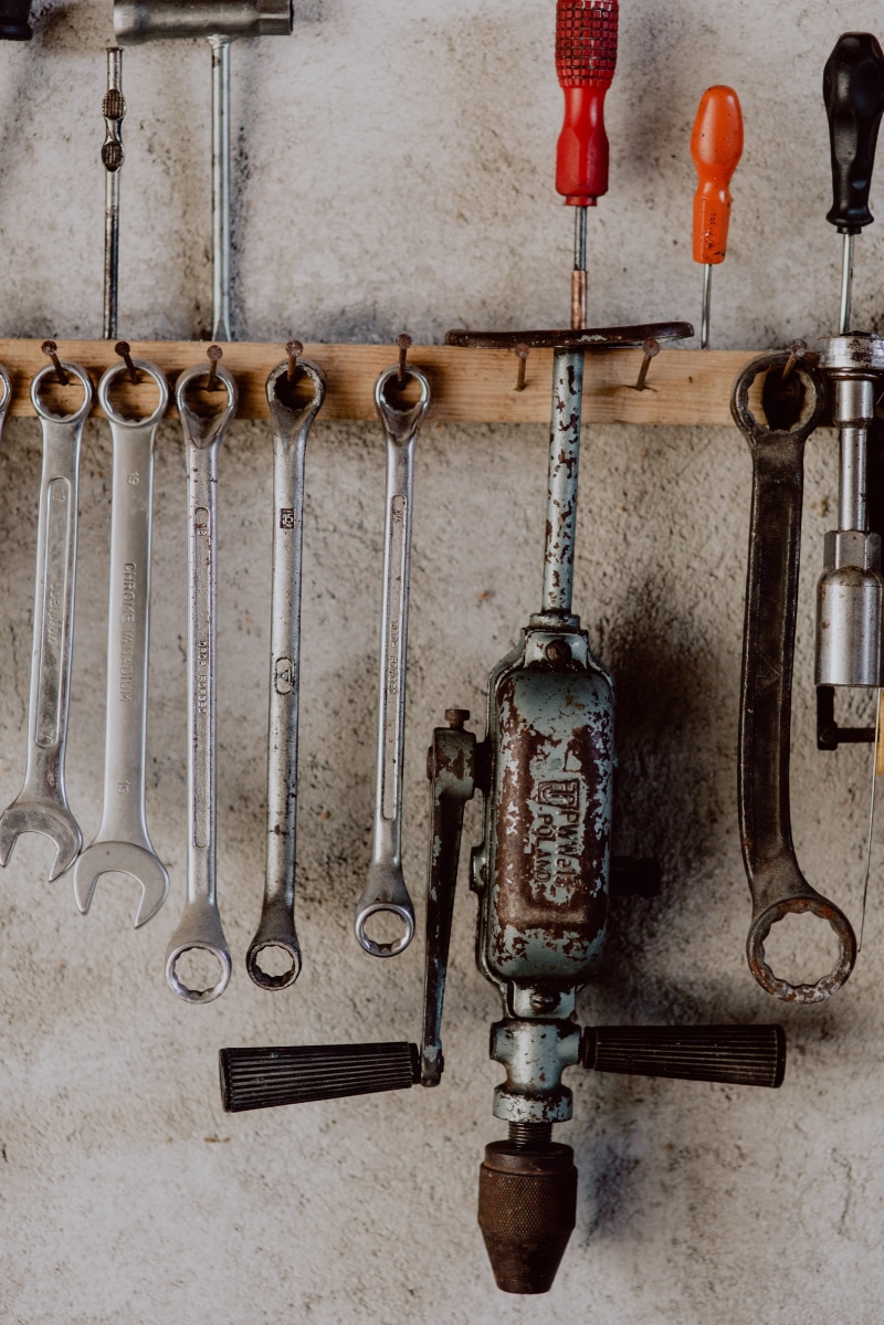 5K, equipment, indoors, close-up, ring, valve, workshop, choice, wall - building feature, chain, variation, hanging, architecture, control, day, fix, open