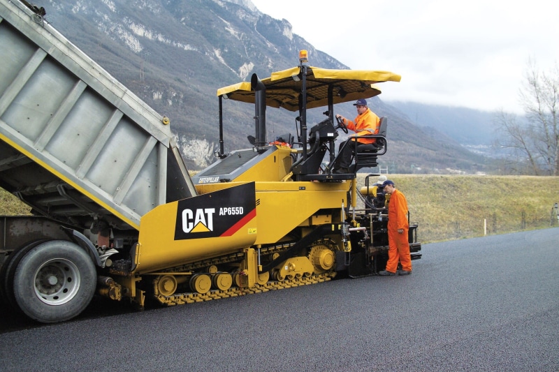 pile, pavers, construction equipment, outdoors, blade, construction site, motion, asphalt, construction vehicle, work machine, construction, technology