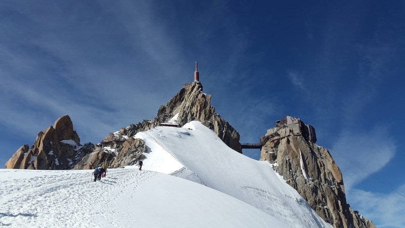 winter, snowcapped mountain, sky, chamonix, winter sport, leisure activity, walking, mountain station, climbing, 4K, person, sport, mountain peak, nature