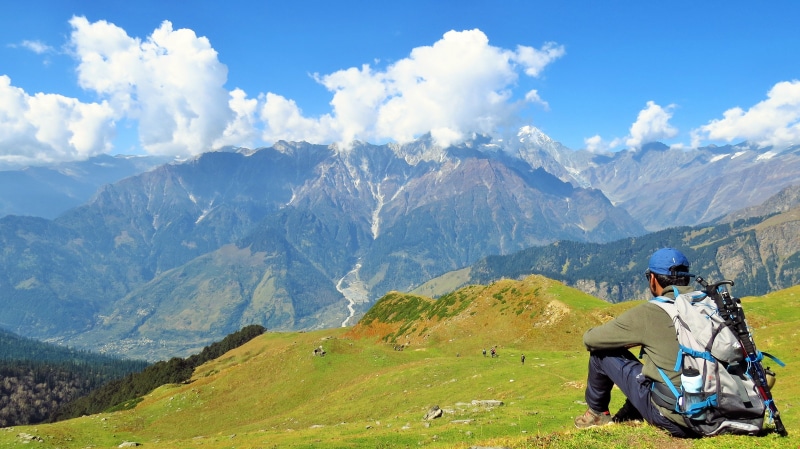 mango traveler, green, Manali, leisure activity, activity, snow, daytime, best treks of india, clouds, mountains, 4K, Trekking, thrill thrush, rear view